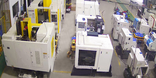 巨偉鈦業專注于鈦合金方塊、鈦合金餅、鈦合金環、鈦合金法蘭等鈦鍛件的研究及生產，產品性能穩定，應用廣泛。